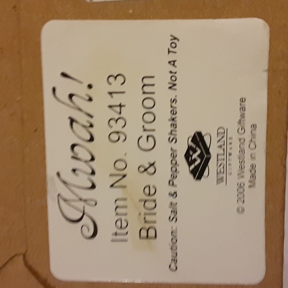 Westland Giftware Kissing Bride/Groom salt/pepper shakers white/black New in Box - Picture 9 of 14